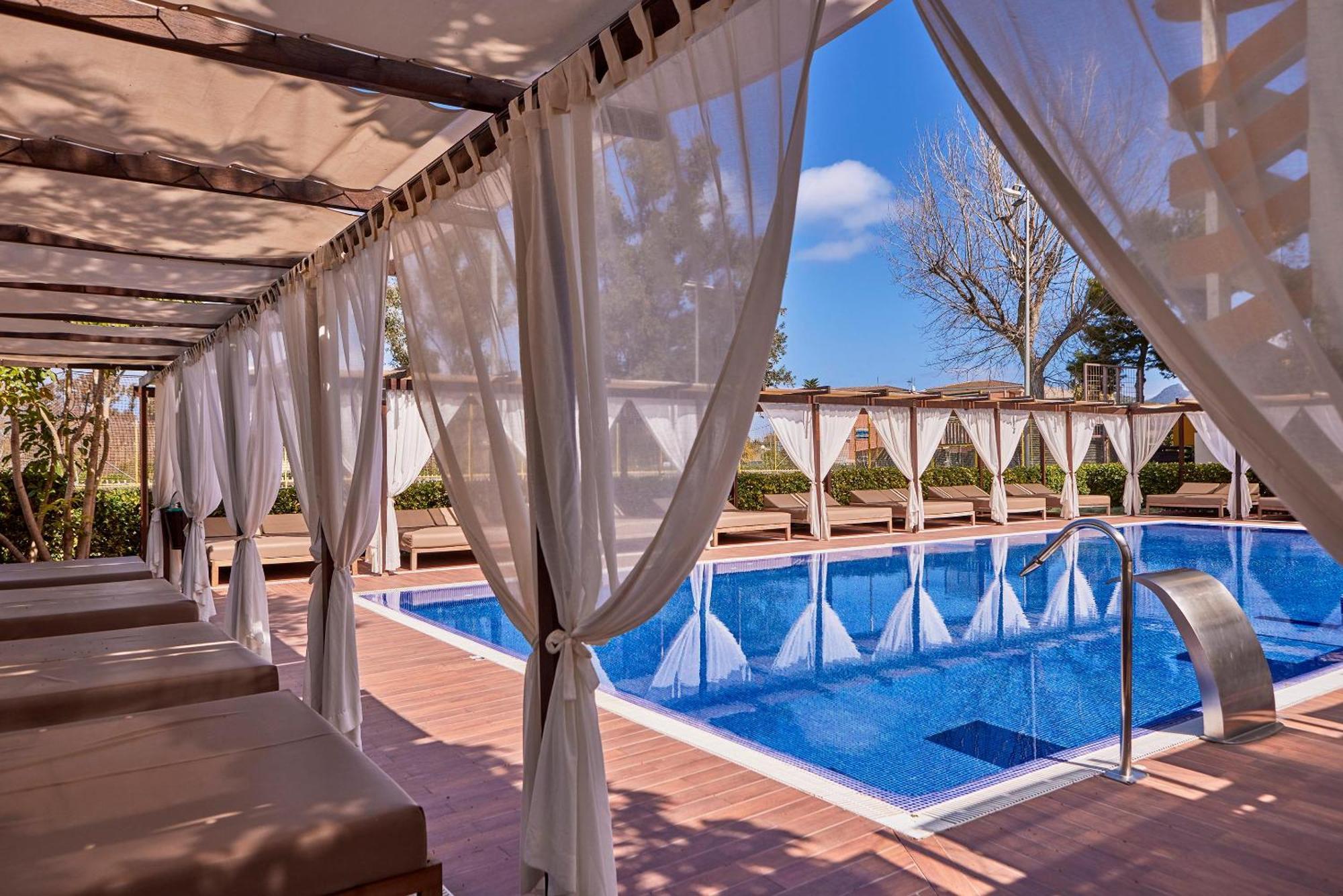 Aparthotel Zafiro Tropic Port d'Alcúdia Exteriér fotografie