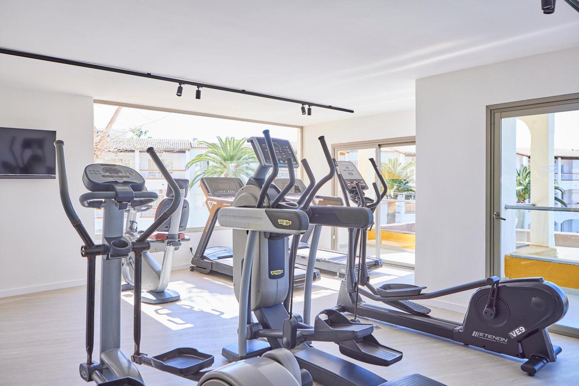 Aparthotel Zafiro Tropic Port d'Alcúdia Exteriér fotografie