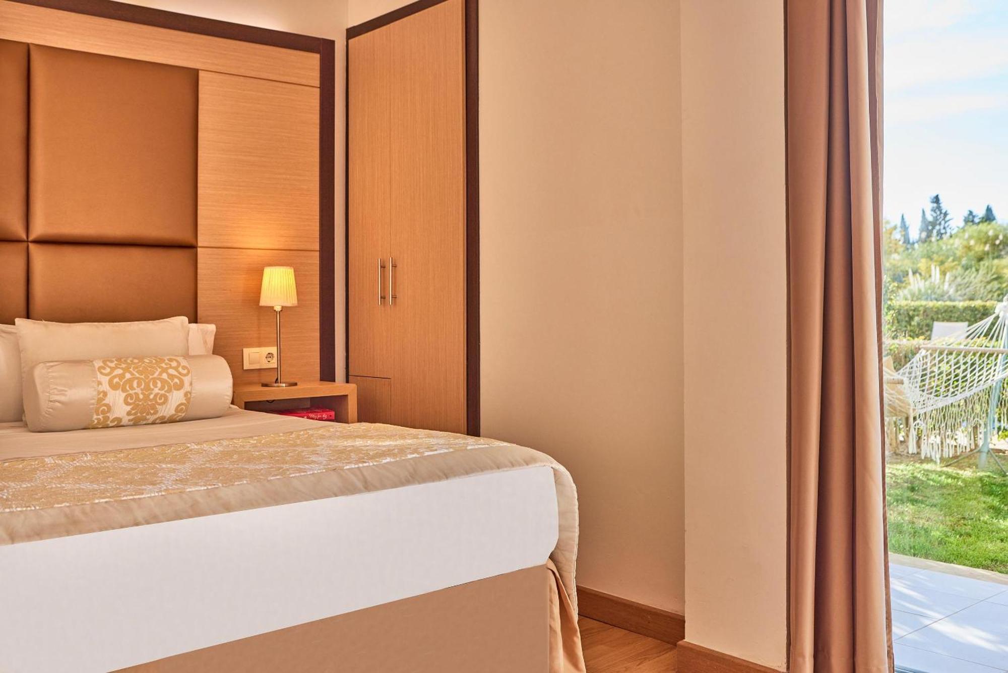 Aparthotel Zafiro Tropic Port d'Alcúdia Exteriér fotografie