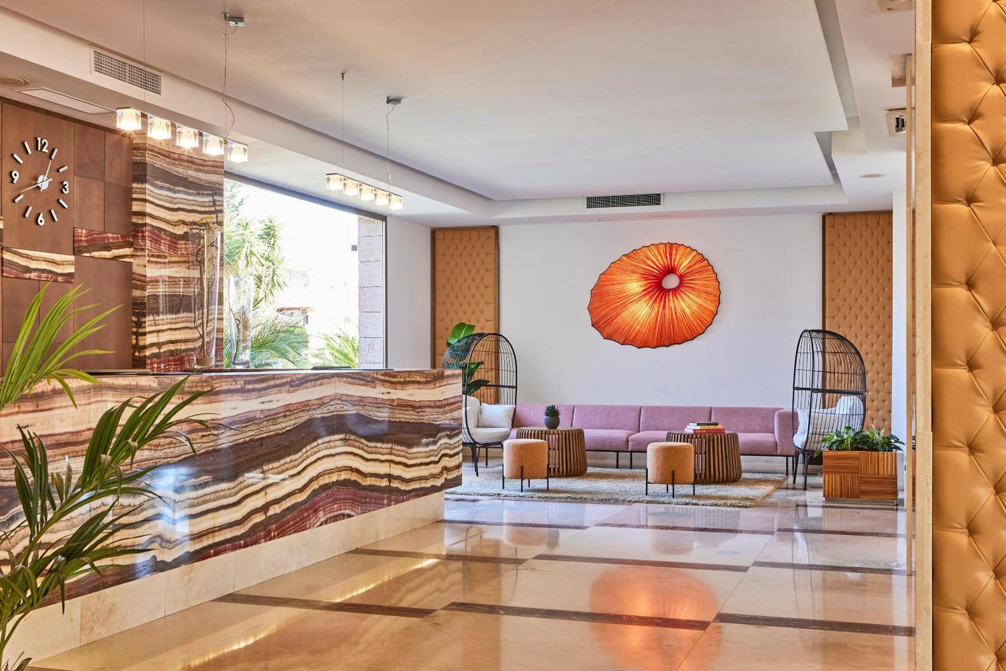 Aparthotel Zafiro Tropic Port d'Alcúdia Exteriér fotografie