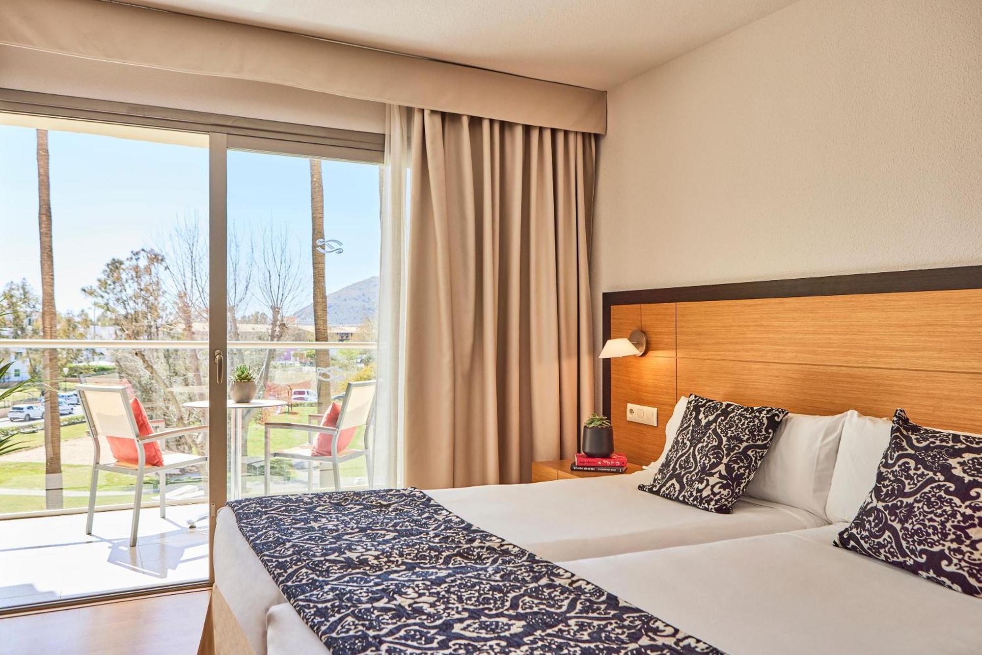 Aparthotel Zafiro Tropic Port d'Alcúdia Exteriér fotografie