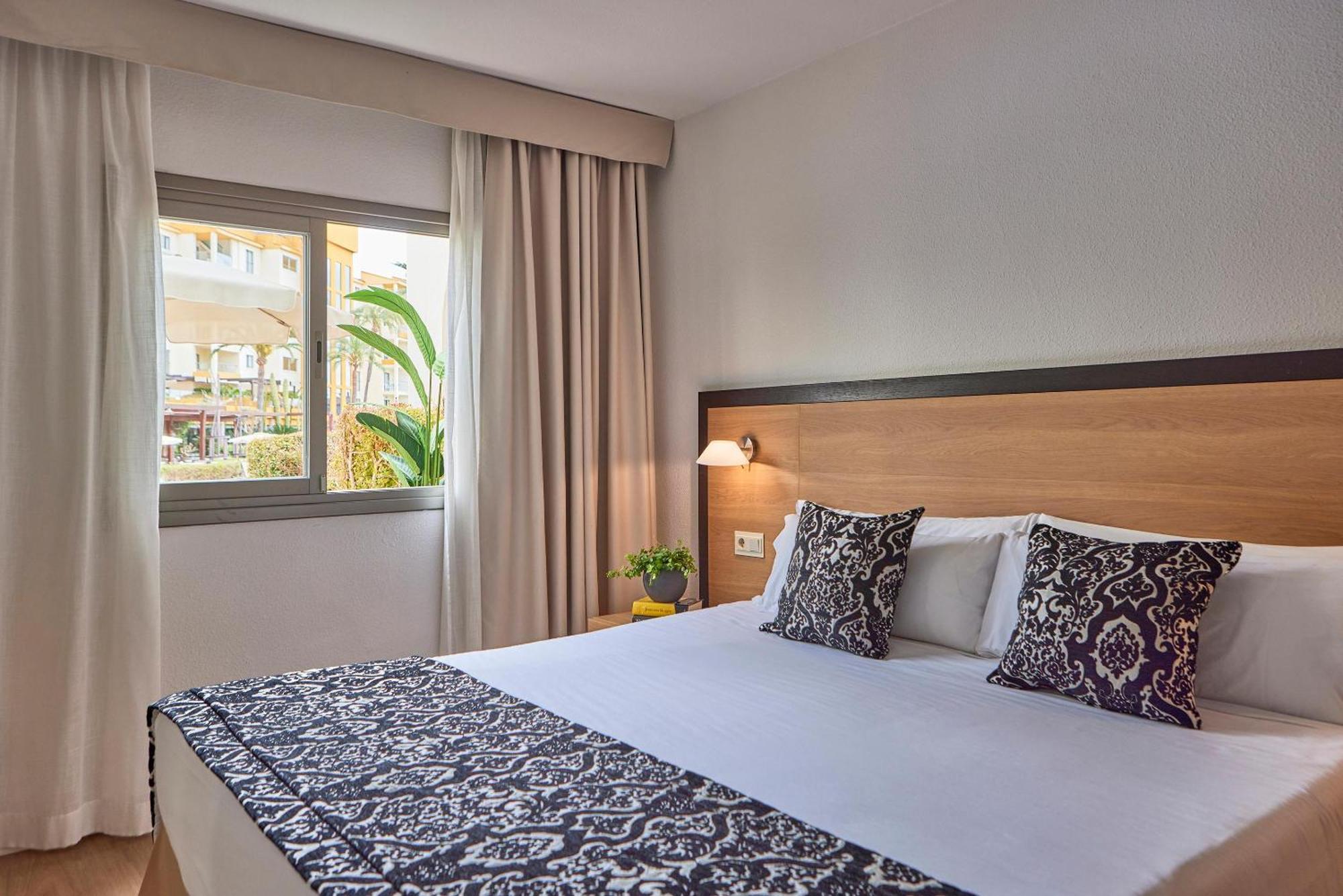 Aparthotel Zafiro Tropic Port d'Alcúdia Exteriér fotografie