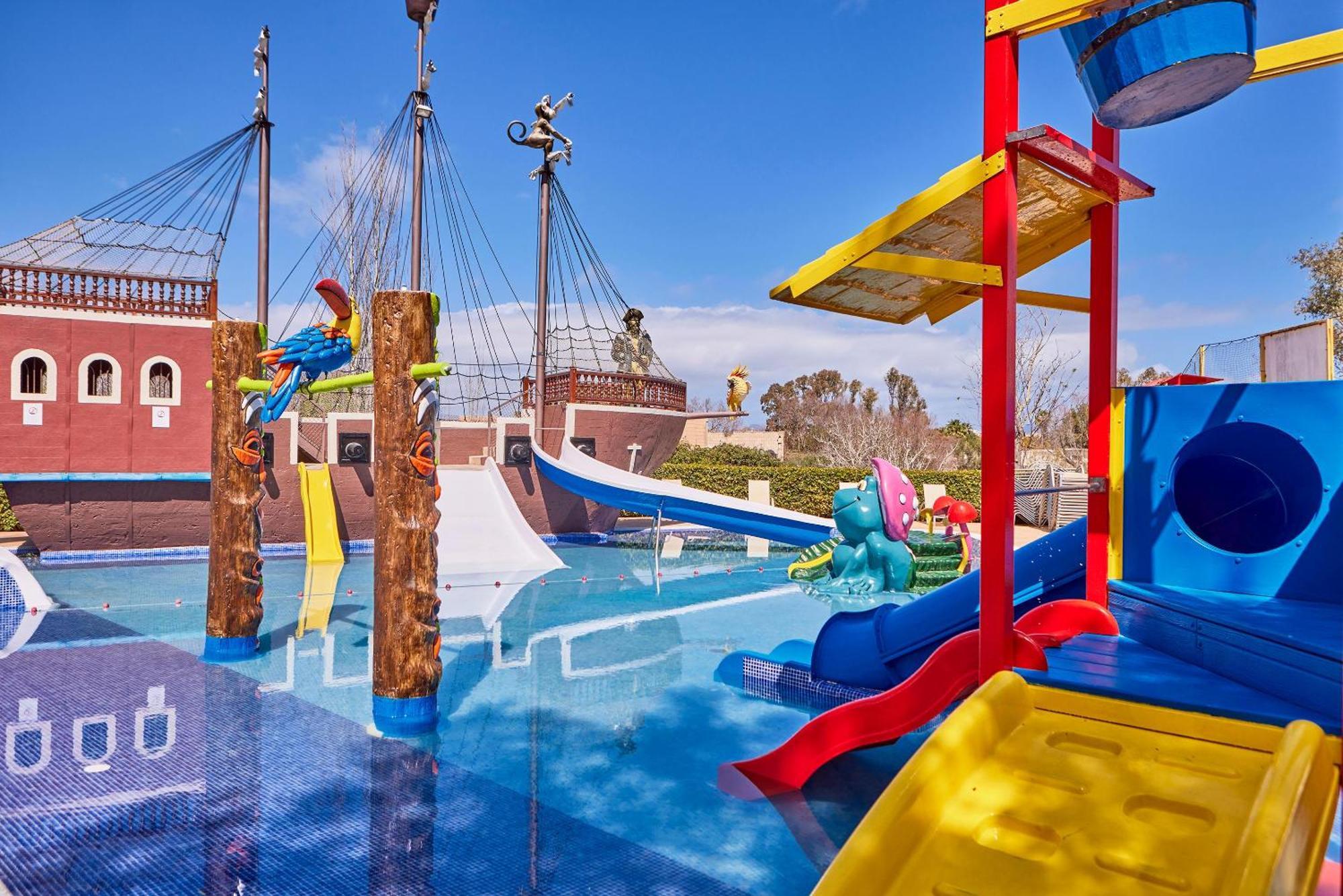 Aparthotel Zafiro Tropic Port d'Alcúdia Exteriér fotografie